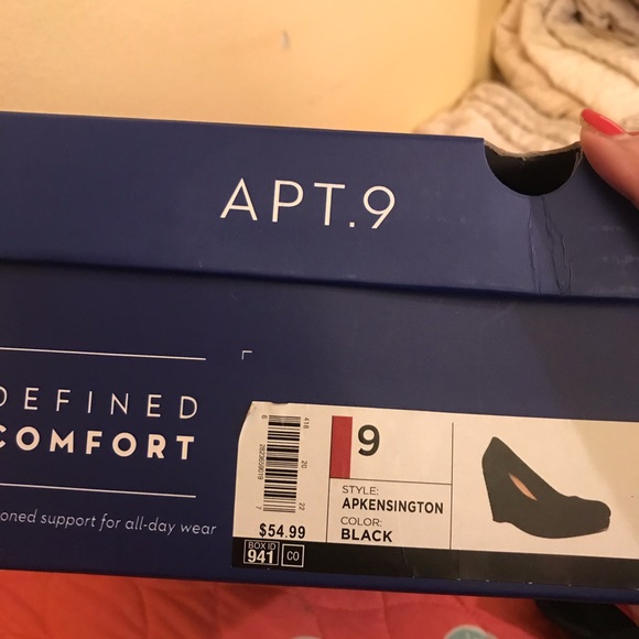 Faux suede black wedges - Picture 3 of 3